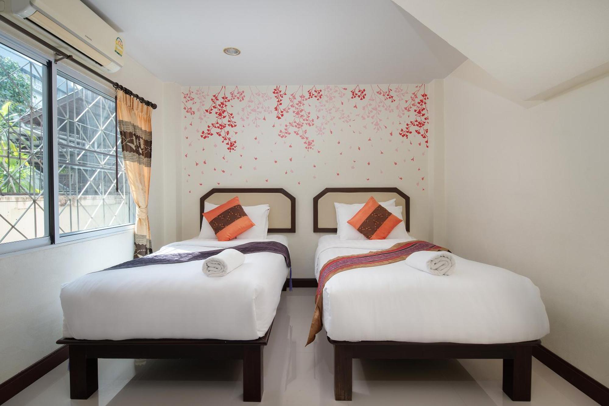 Hotel Manee Cool Mueang à Chiang Mai Extérieur photo